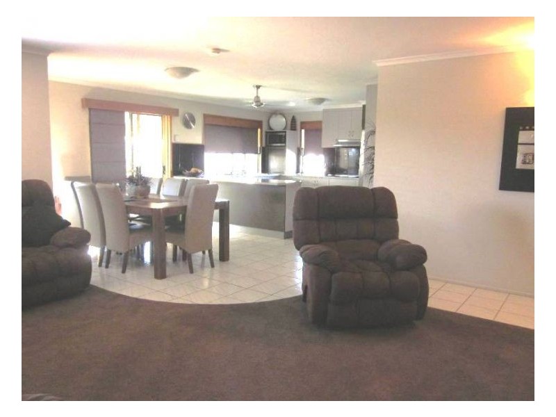 18 Murrays Rd, Mount Pleasant QLD 4740