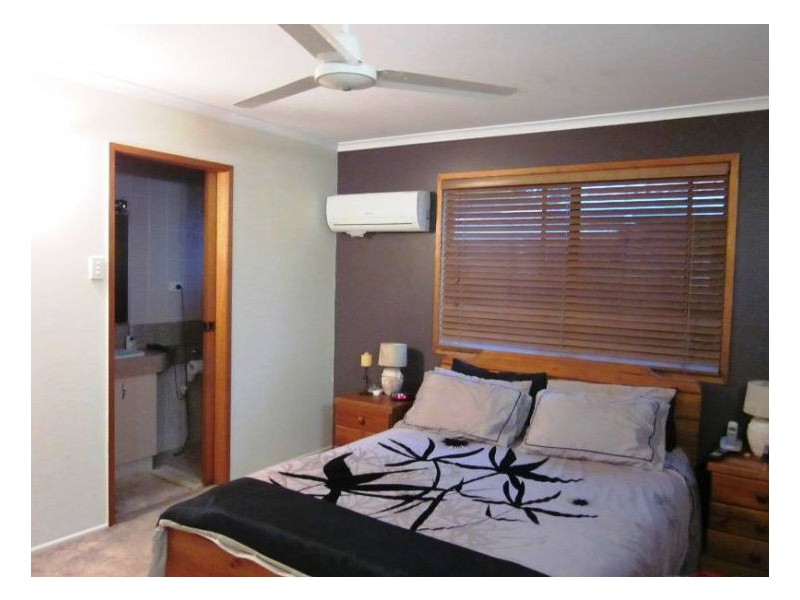 18 Murrays Rd, Mount Pleasant QLD 4740