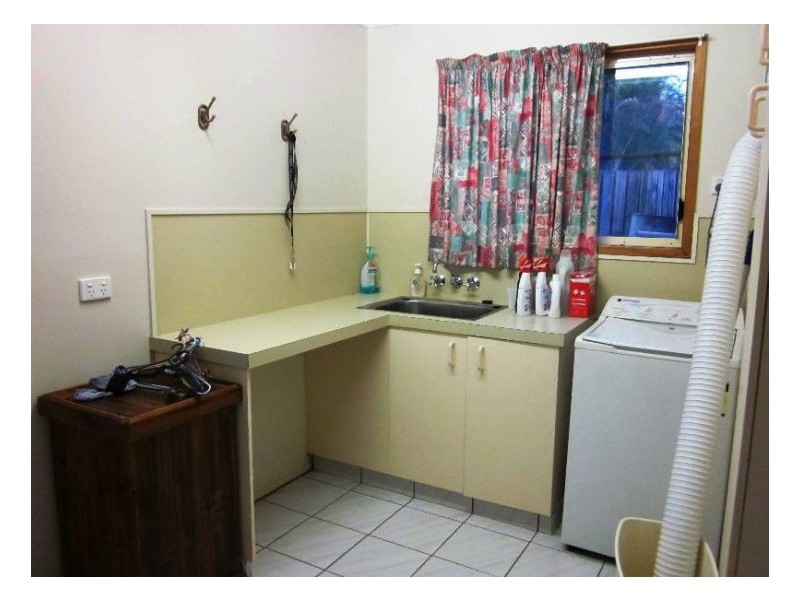 18 Murrays Rd, Mount Pleasant QLD 4740