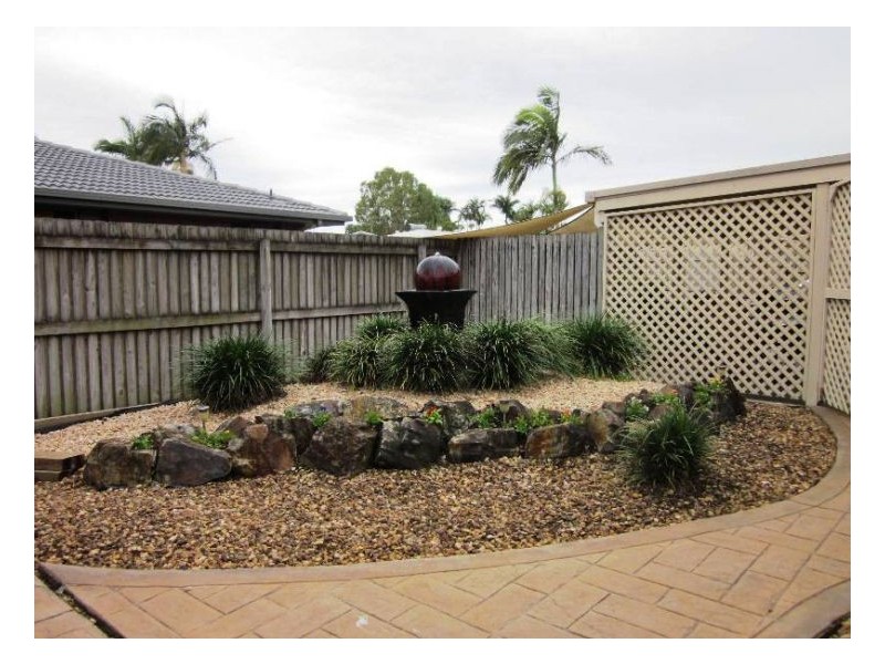 18 Murrays Rd, Mount Pleasant QLD 4740