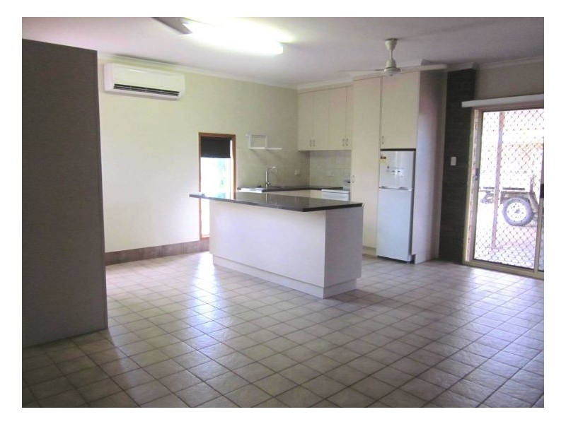 18 Murrays Rd, Mount Pleasant QLD 4740