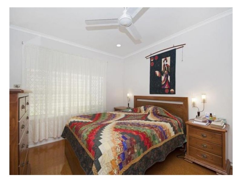 5 Dixon Crt, Beaconsfield QLD 4740