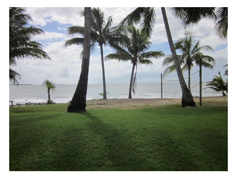 129/6 Beach Rd, Blacks Beach QLD 4740