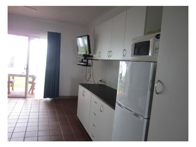 129/6 Beach Rd, Blacks Beach QLD 4740