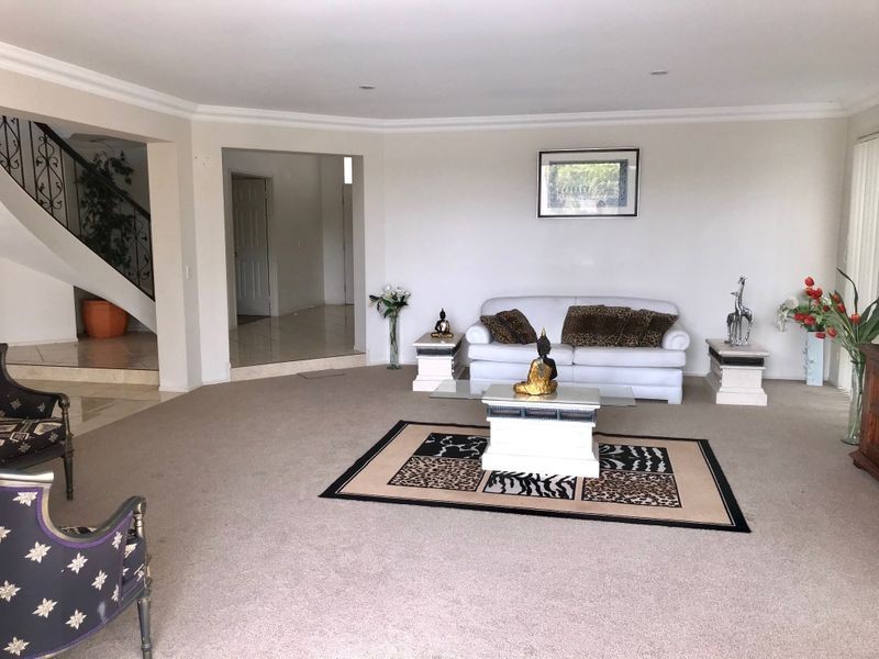 5 St Helens, Burleigh Waters QLD 4220