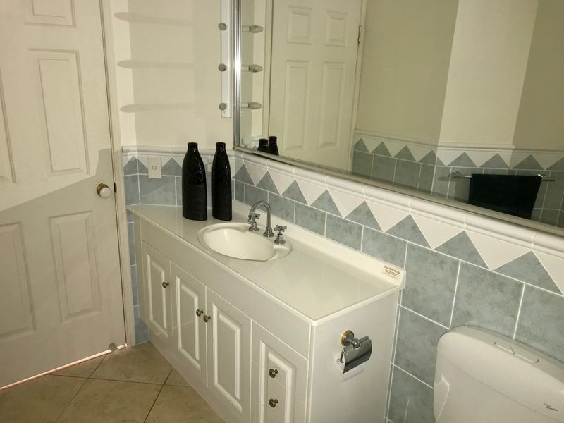 5 St Helens, Burleigh Waters QLD 4220