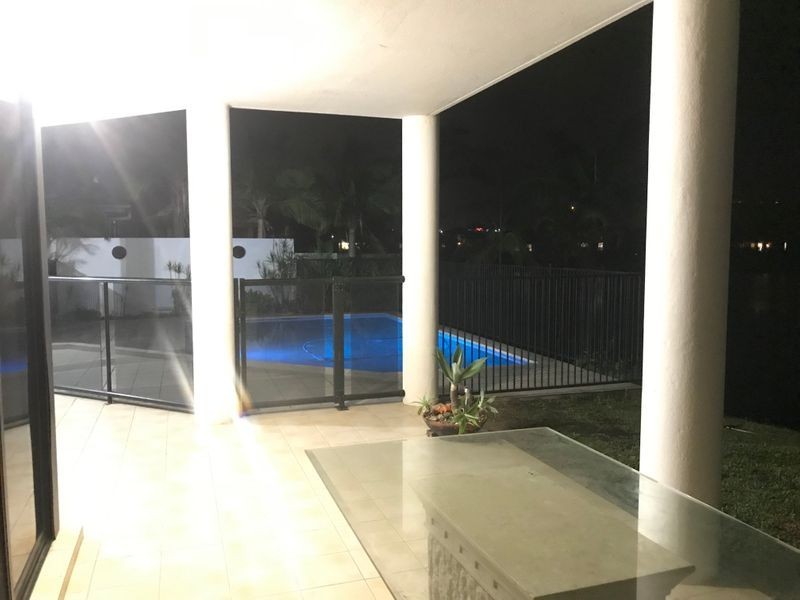 5 St Helens, Burleigh Waters QLD 4220