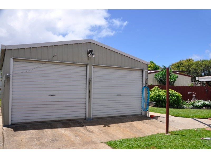 4 Harveys Rd, Beaconsfield QLD 4740