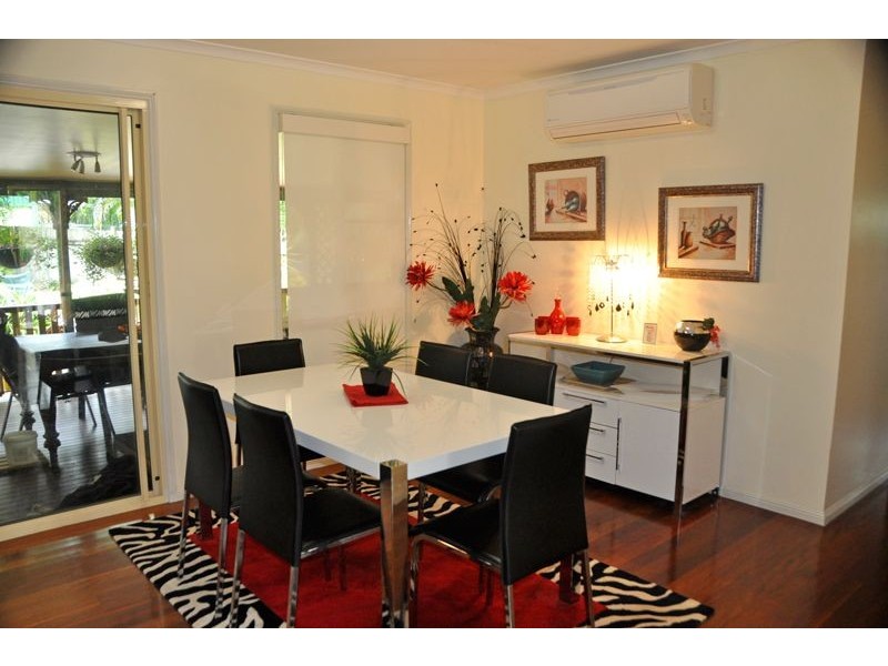 4 Teanna Crt, Eimeo QLD 4740