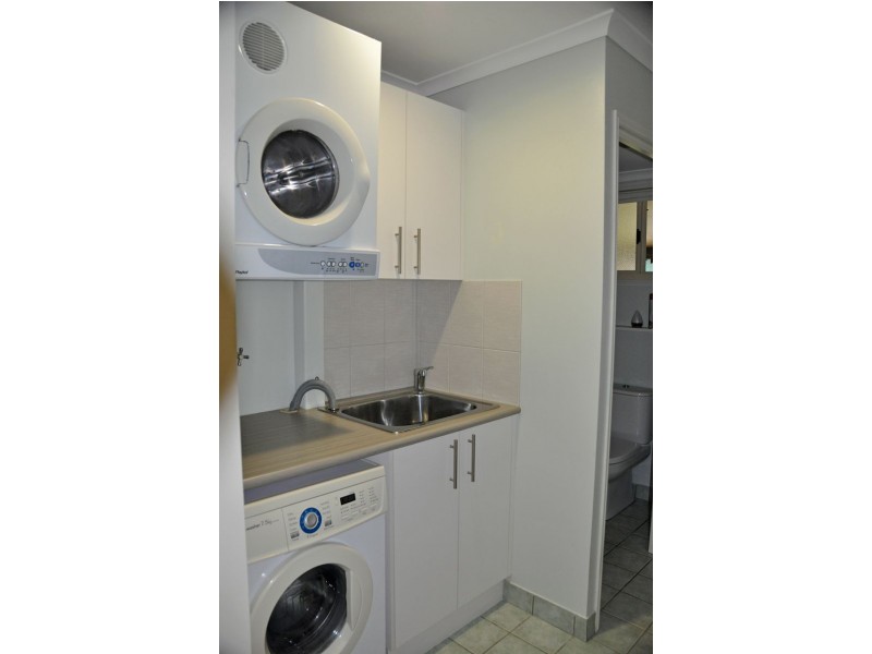 4 Teanna Crt, Eimeo QLD 4740