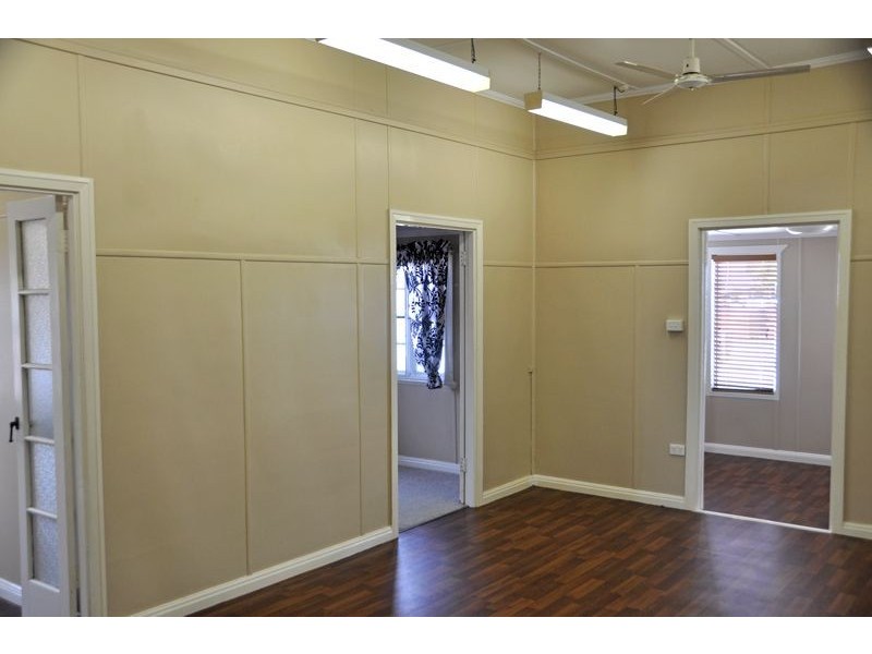 8 Archibald St, South Mackay QLD 4740