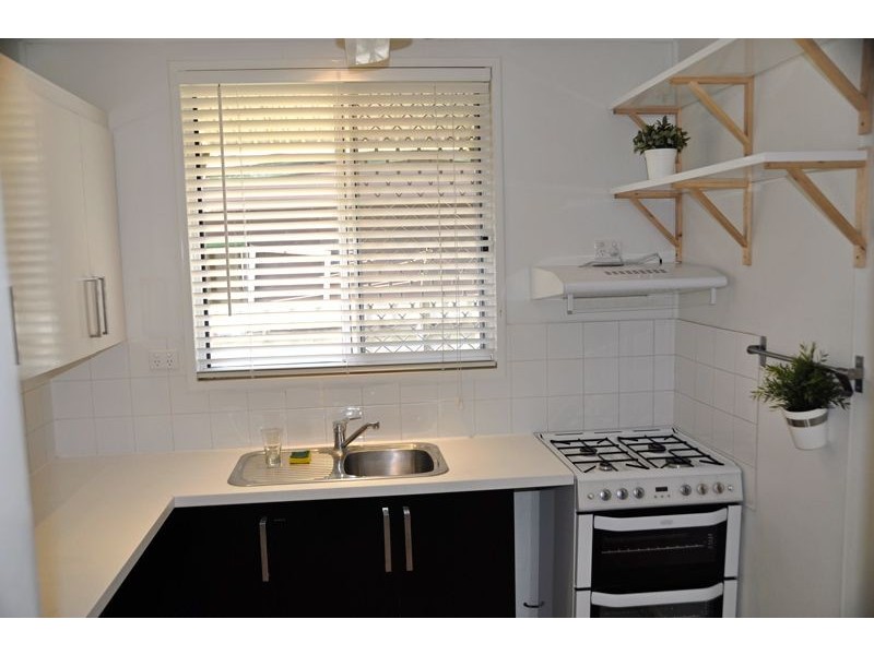 8 Archibald St, South Mackay QLD 4740