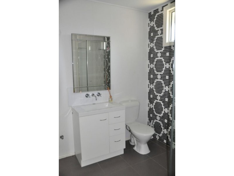 8 Archibald St, South Mackay QLD 4740