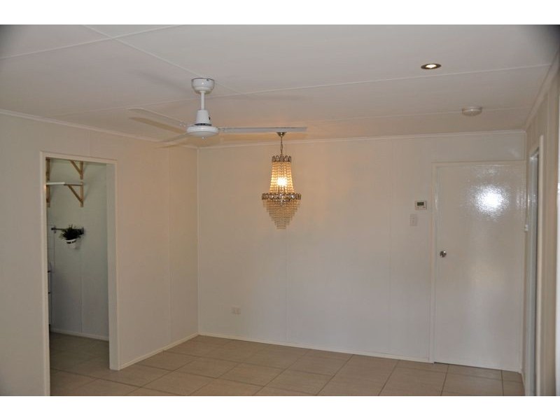 8 Archibald St, South Mackay QLD 4740