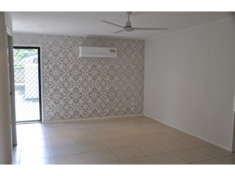 8 Archibald St, South Mackay QLD 4740