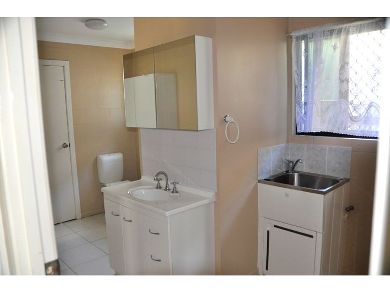 8 Archibald St, South Mackay QLD 4740