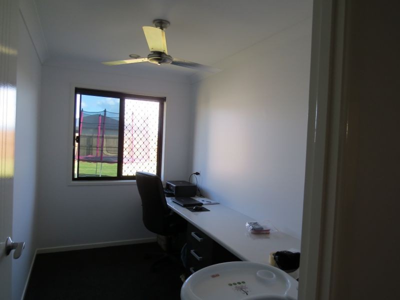 4 Patricia Circuit, Mirani QLD 4754