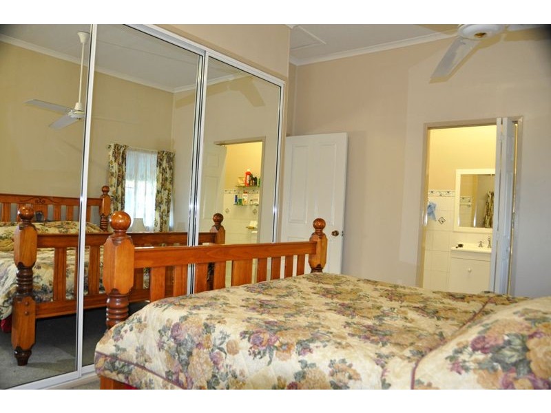 488 Mackay-eungella Rd, Walkerston QLD 4751