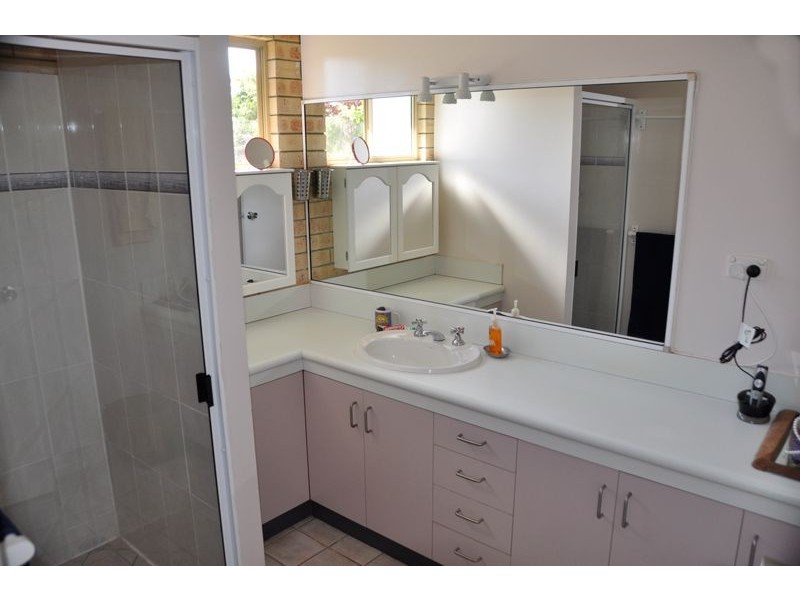 17 Coleshill Rd, Alligator Creek QLD 4740