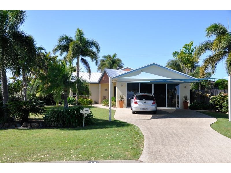 12 Harrier St, Rural View QLD 4740