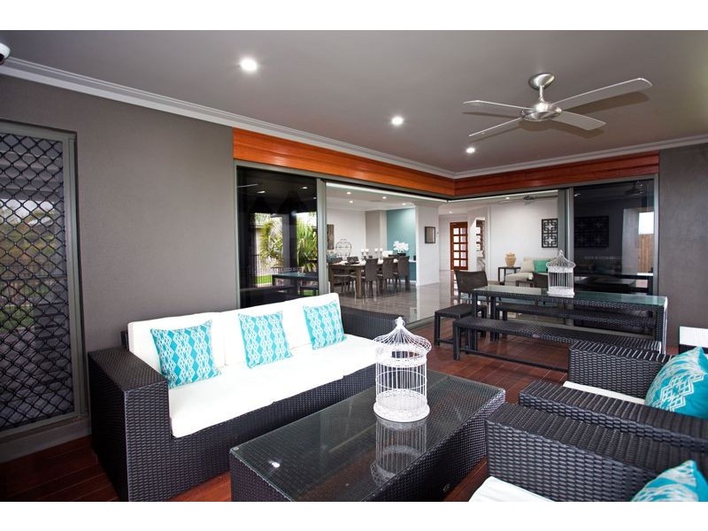 19 McGrath St, Ooralea QLD 4740
