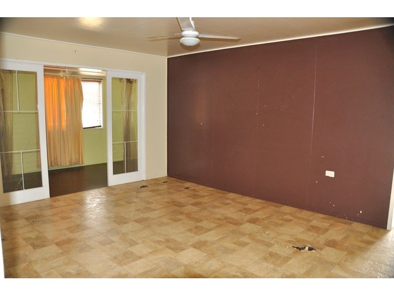 8 McDermott St, Calen QLD 4798