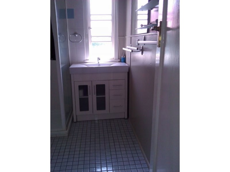 5 Douglas Street, West Mackay QLD 4740