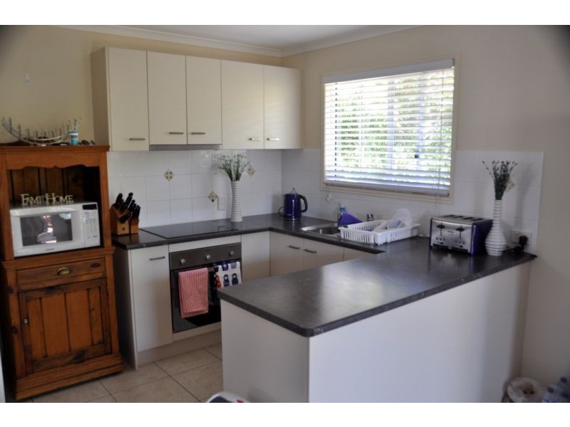 2/14 Vincent St, South Mackay QLD 4740