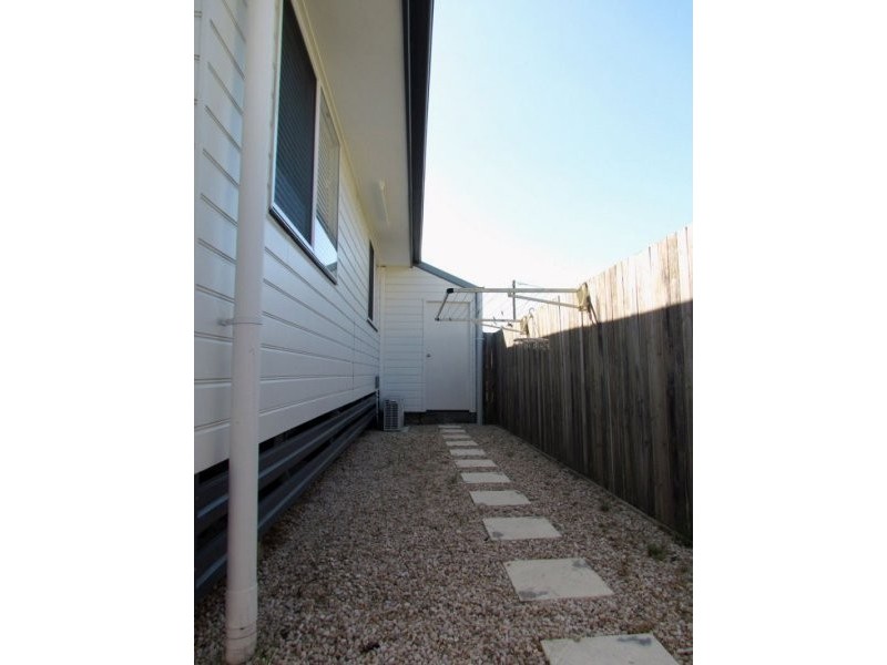 2/14 Vincent St, South Mackay QLD 4740