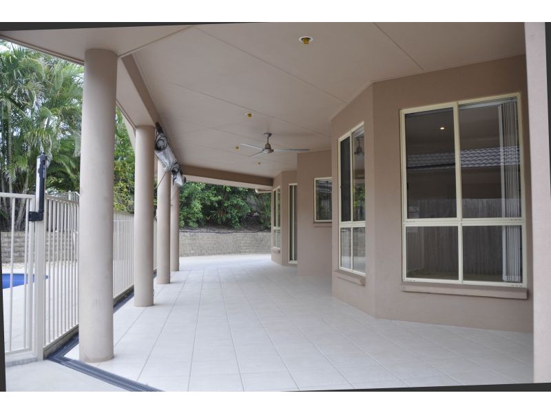 10 Beachside Pl, Shoal Point QLD 4750