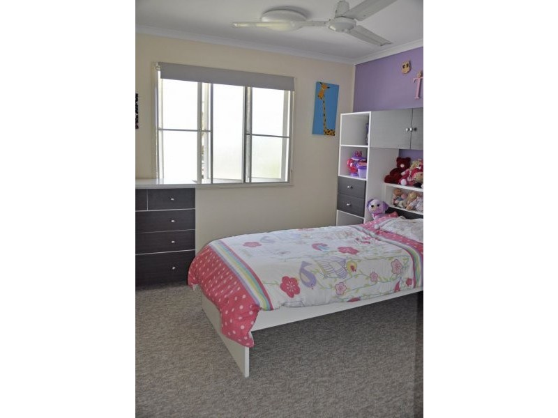 2 Mengel St, South Mackay QLD 4740