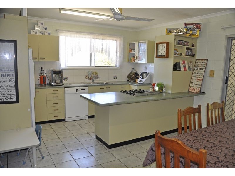 729 Yakapari-seaforth Rd, Mount Jukes QLD 4740