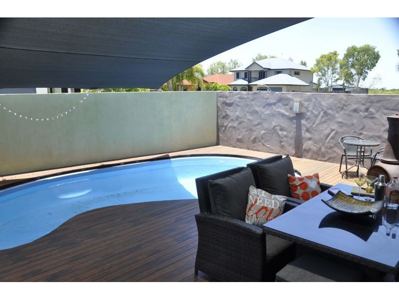 3 Angelina Ave, Glenella QLD 4740