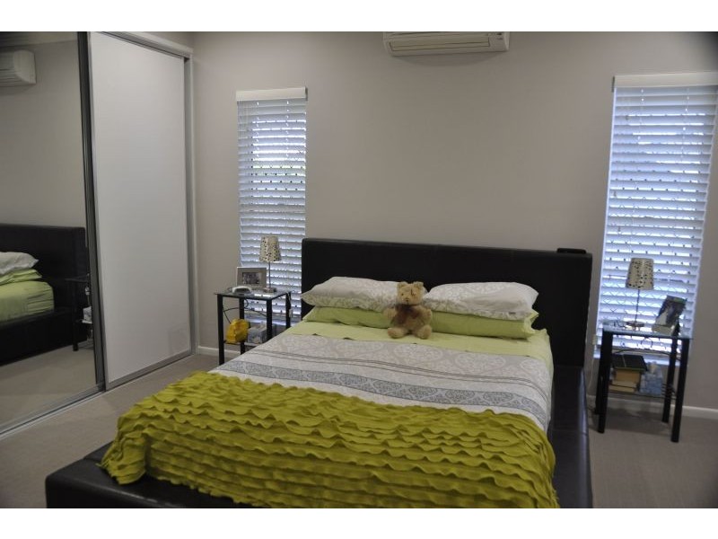 3 Angelina Ave, Glenella QLD 4740