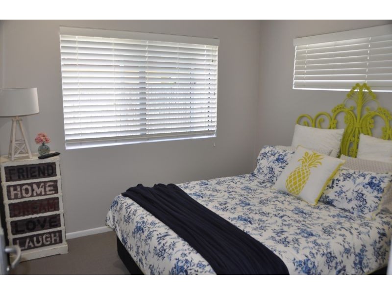 3 Angelina Ave, Glenella QLD 4740