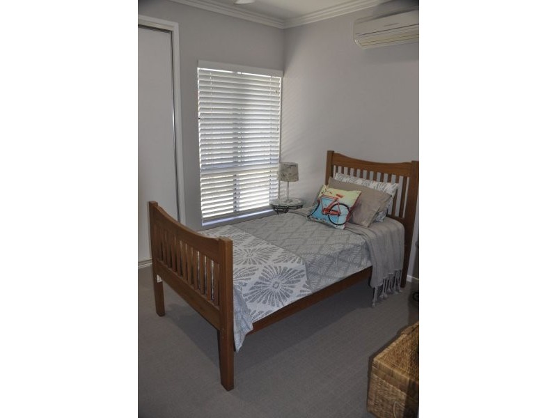 3 Angelina Ave, Glenella QLD 4740