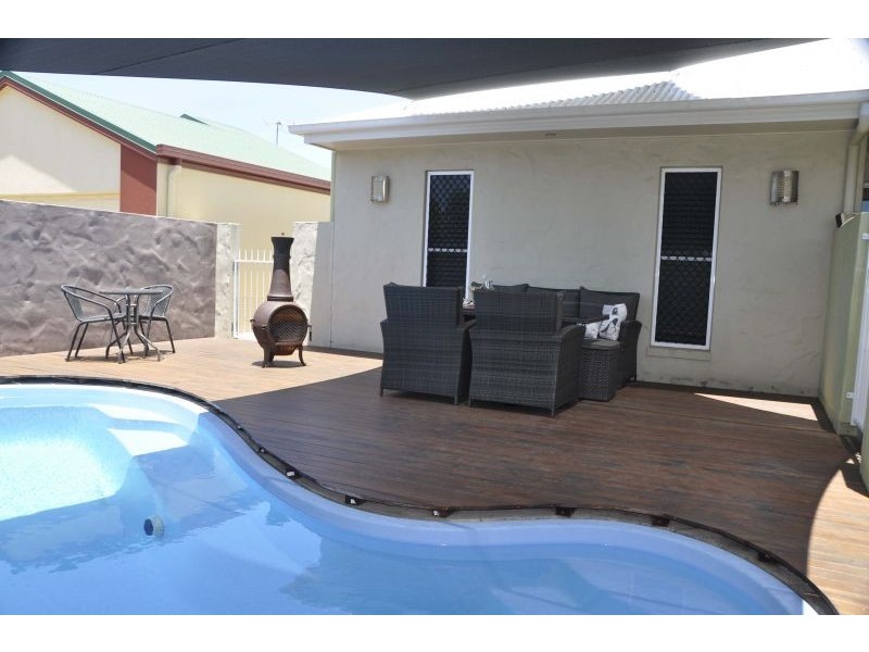 3 Angelina Ave, Glenella QLD 4740