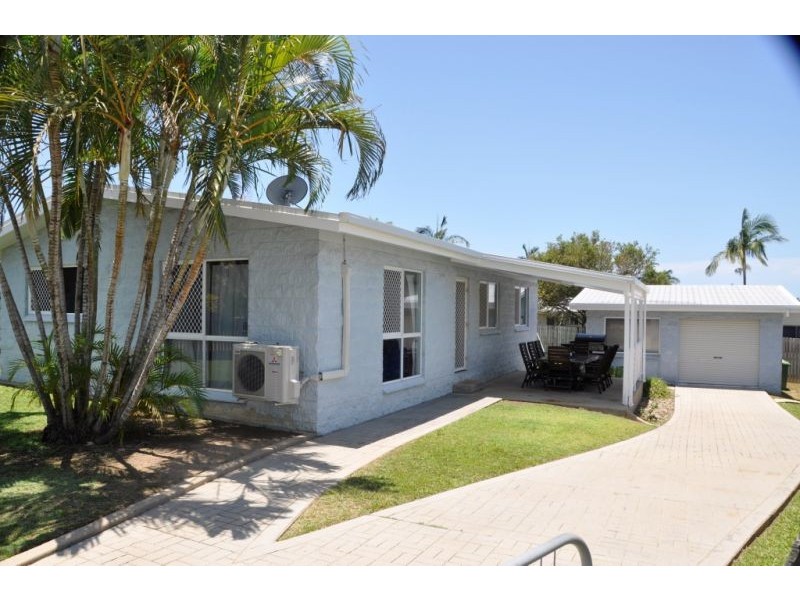 10 Scott Crt, Bucasia QLD 4750