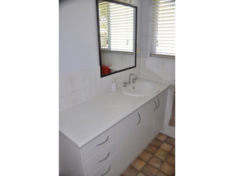 10 Scott Crt, Bucasia QLD 4750