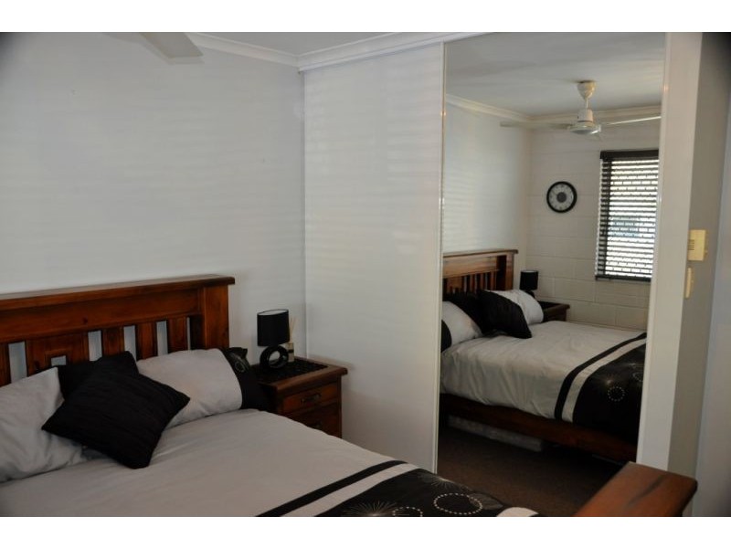 10 Scott Crt, Bucasia QLD 4750