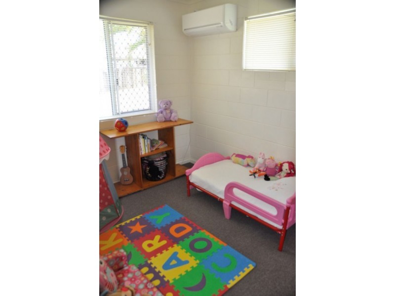 10 Scott Crt, Bucasia QLD 4750