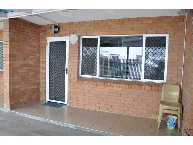 2/64 Carlyle Street, Mackay QLD 4740