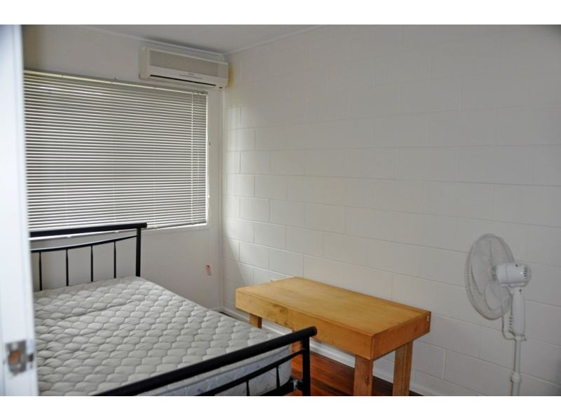 2/64 Carlyle Street, Mackay QLD 4740