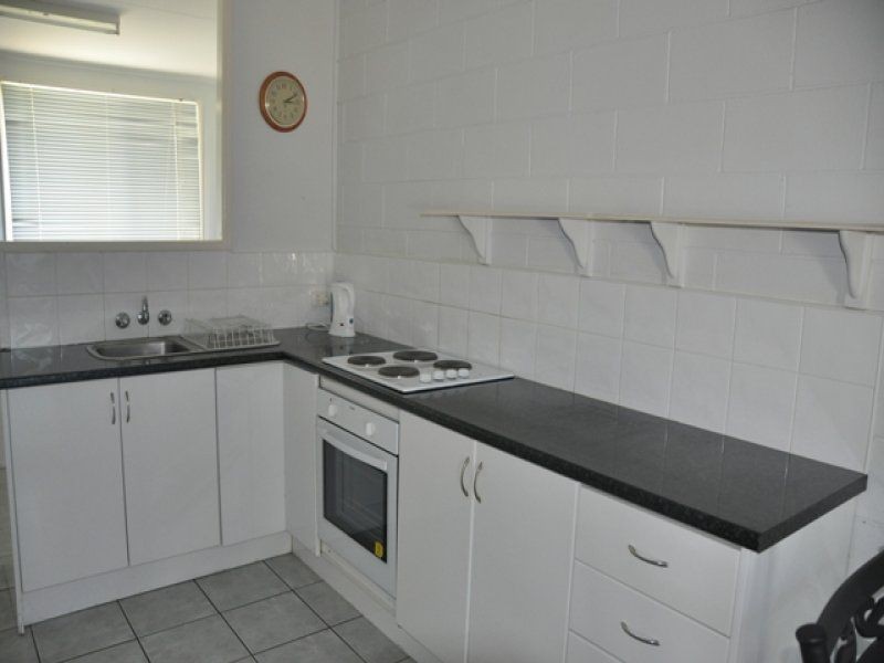 2/23 Wares Avenue, Sarina QLD 4737