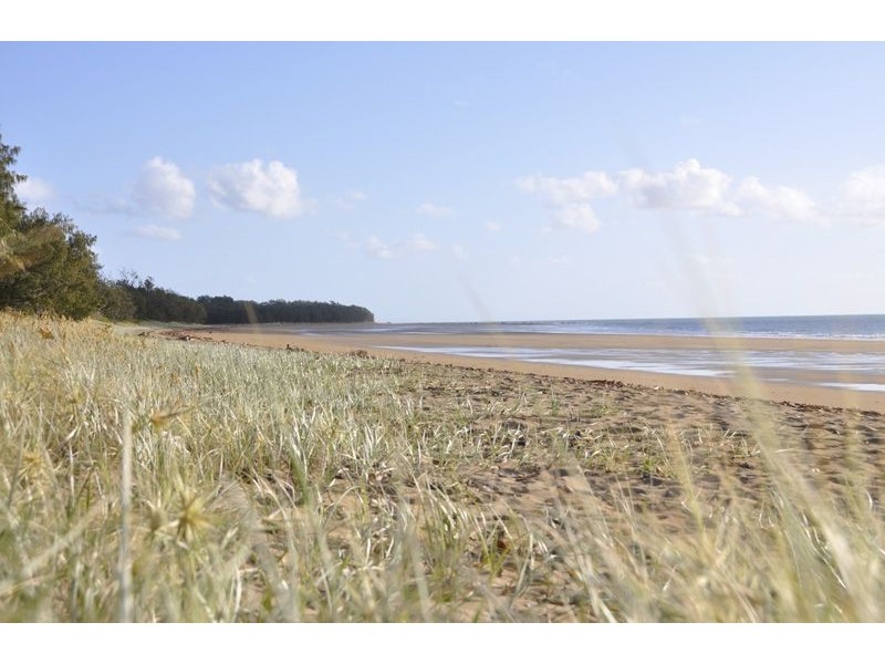 6/21 Owen Jenkins Drive, Sarina Beach QLD 4737