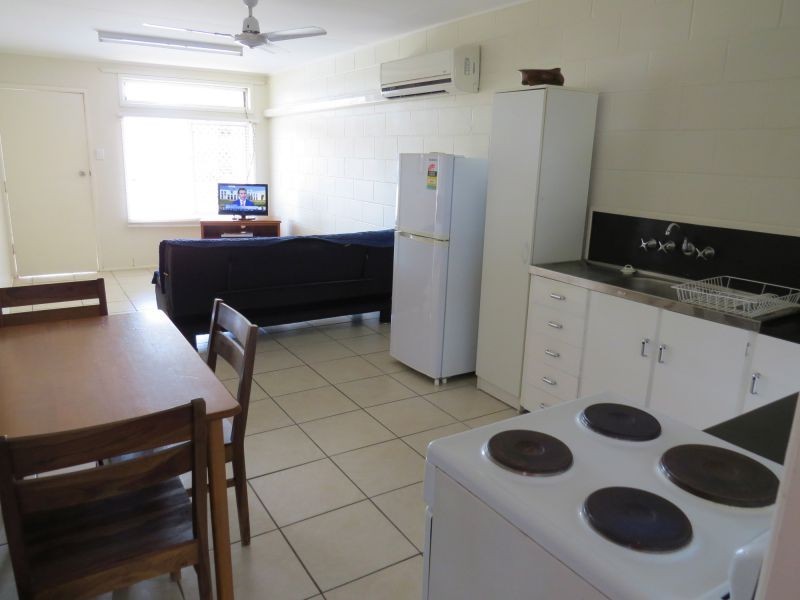 6/21 Owen Jenkins Drive, Sarina Beach QLD 4737