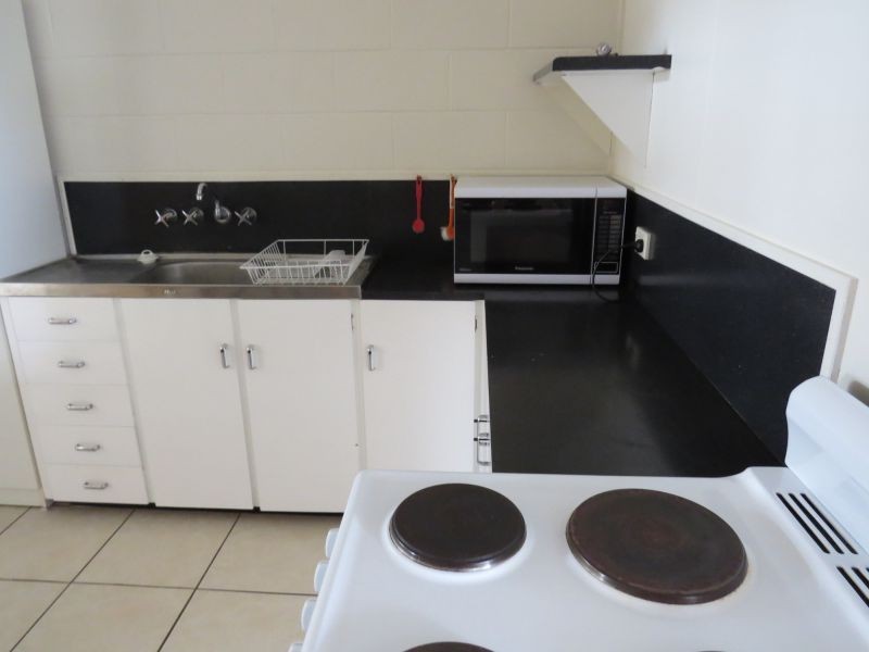 6/21 Owen Jenkins Drive, Sarina Beach QLD 4737