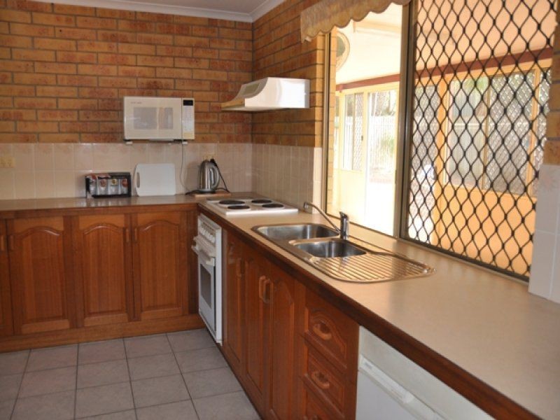 12 Scott Court, Bucasia QLD 4750