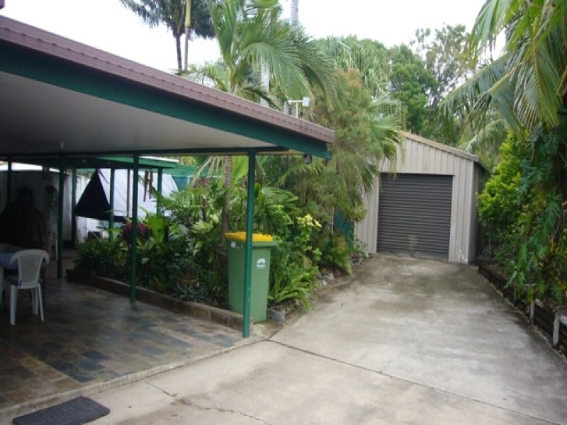 11 Hillside Drive, Grasstree Beach QLD 4740