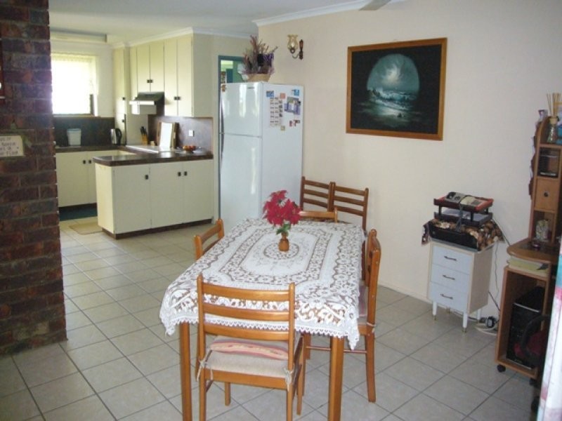 11 Hillside Drive, Grasstree Beach QLD 4740